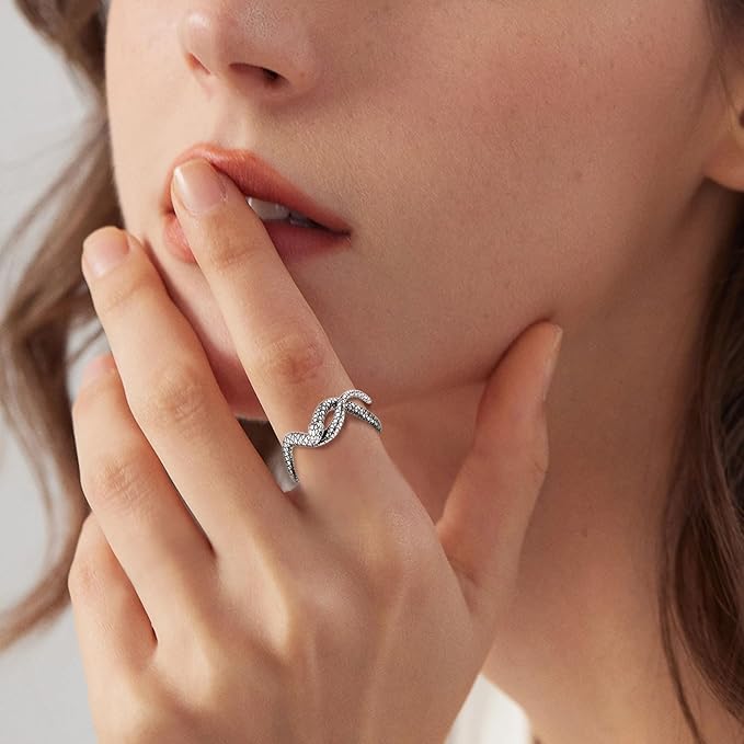 925 Sterling Silver Textured Snake Ring with Black Zircon