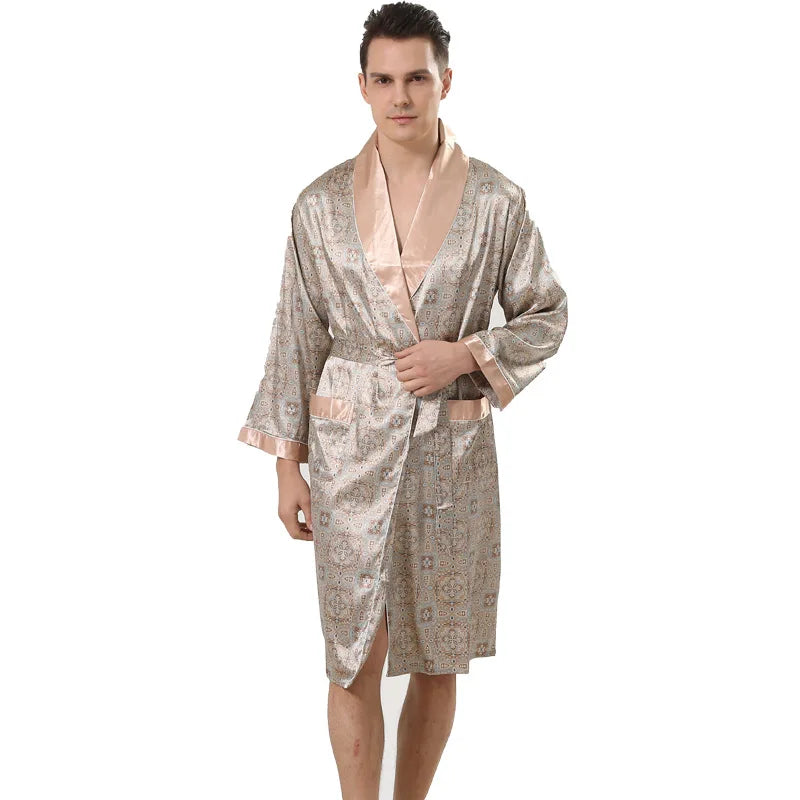 Roupa de Dormir Masculina Plus Size 3GG 4GG 5GG Robe Azul Marinho com Riscas Kimono Roupão com Bolso Verão Cetim Roupa de Casa Loungewear