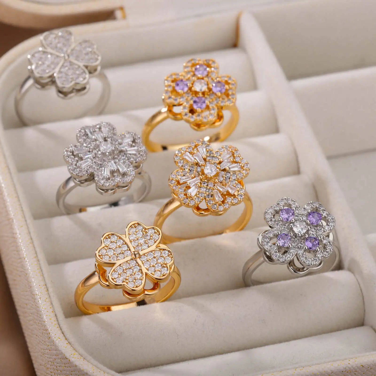 18K Gold Zircon Heart Clover Spinner Anxiety Ring