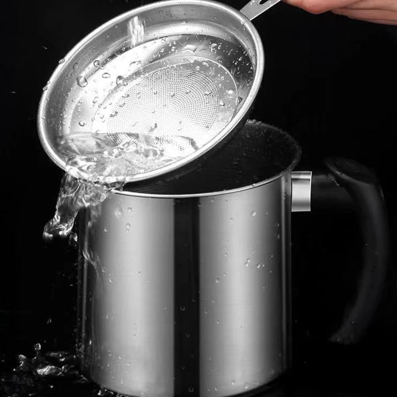 Stainless Steel Oil Filter Pot with Heat-Resistant Handle