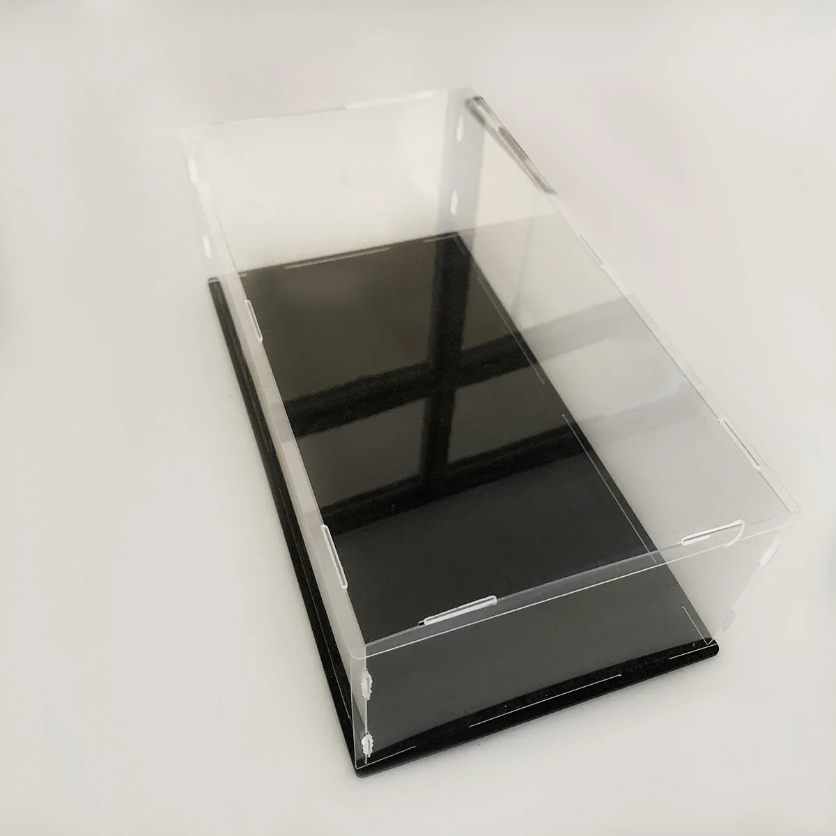 1:14 Scale Transparent Acrylic Display Box, Suitable for Protecting and Displaying Toy Cars, Model Building Blocks, Small Collectibles and Figurines (Inner Ring Size 37X19X12Cm)