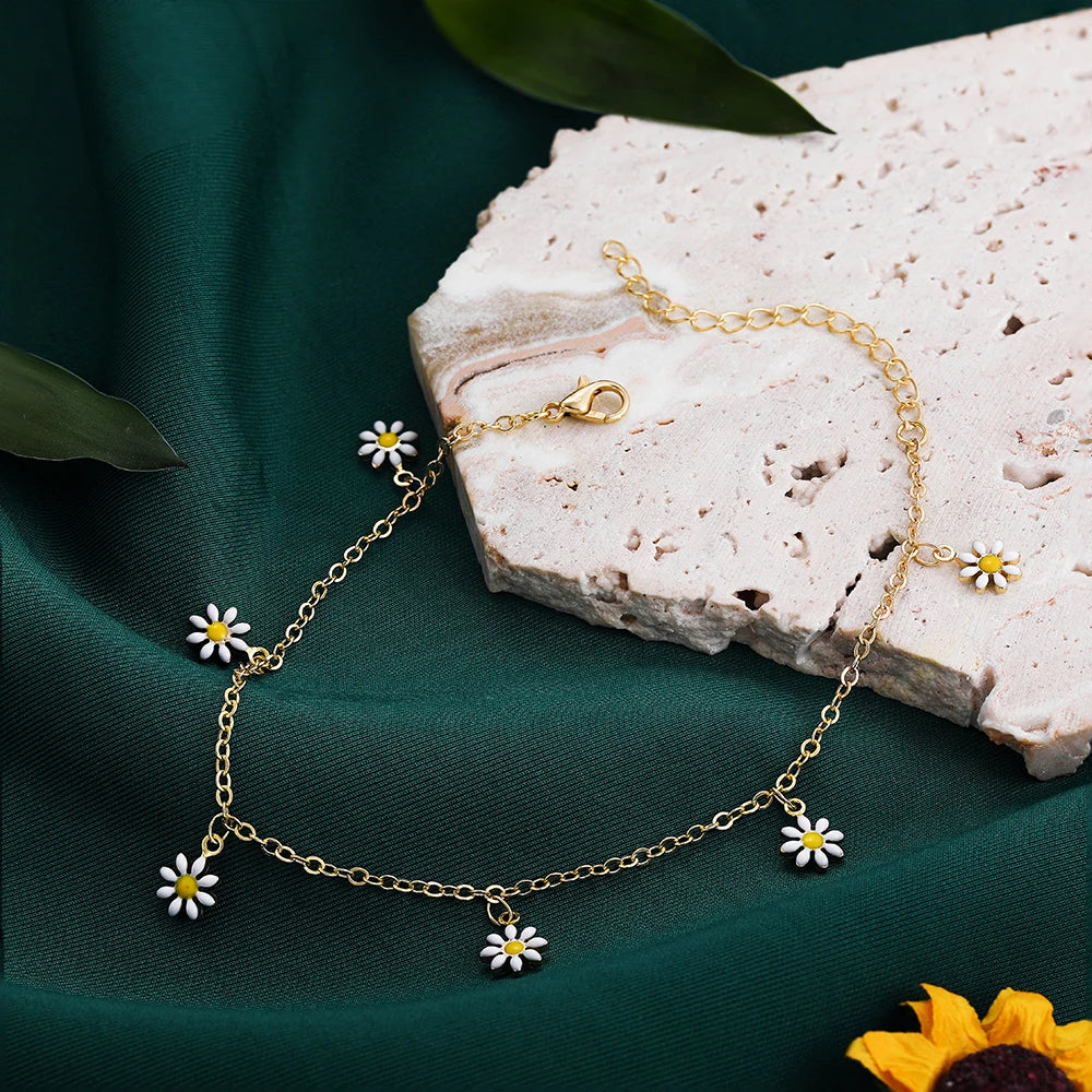 Elegante Tornozeleira Flor Margarida com Corrente de Pérolas Feita à Mão Tornozeleiras para Mulheres Acessórios de Sandálias de Verão Praia Pulseira na Perna