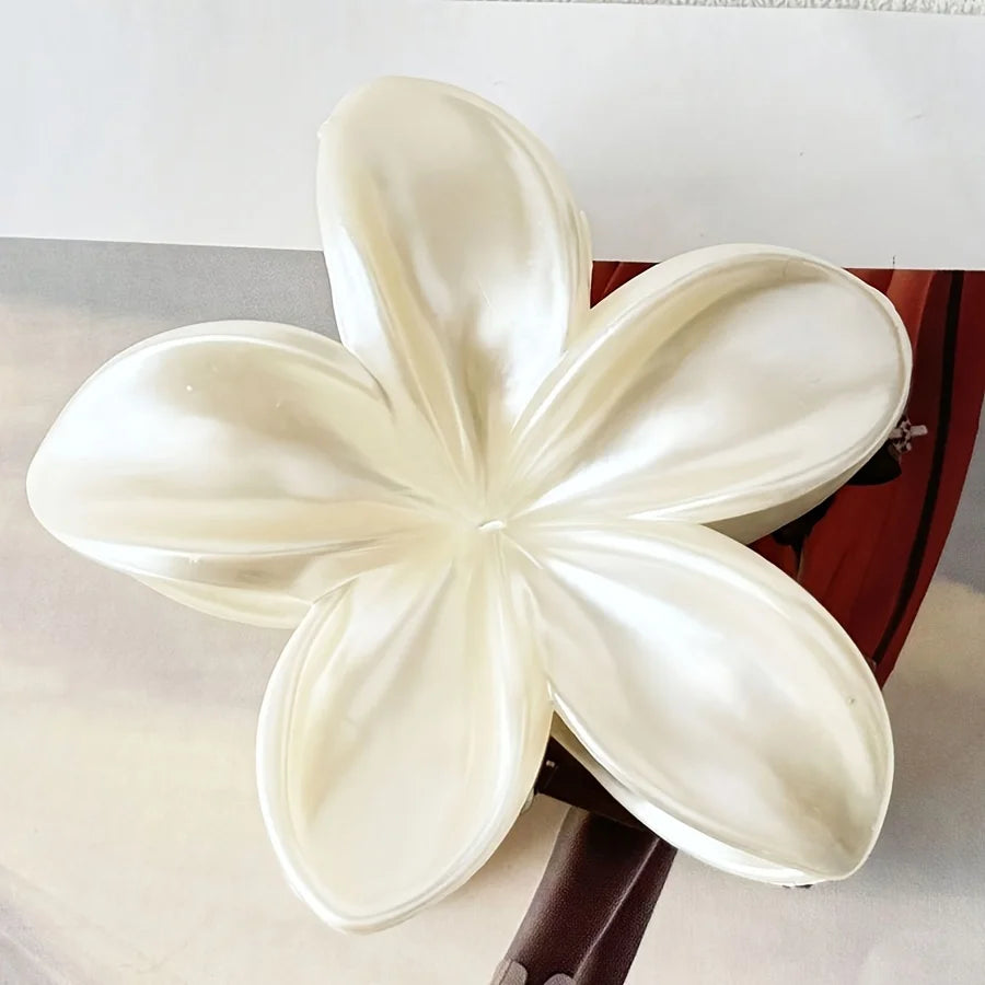 Chic Large Acrylic Flower Hair Claw Floral Accessory