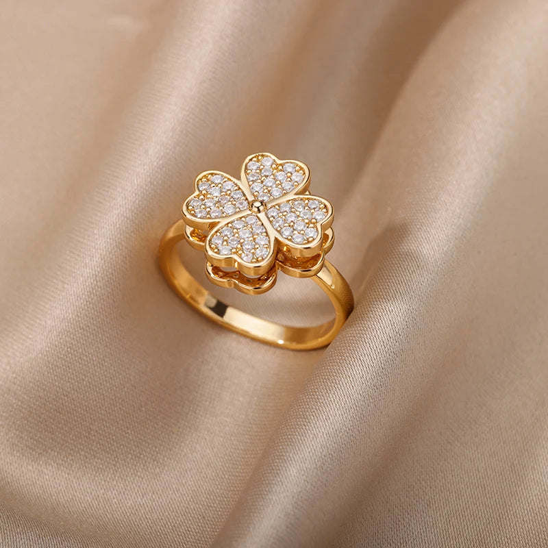 18K Gold Zircon Heart Clover Spinner Anxiety Ring
