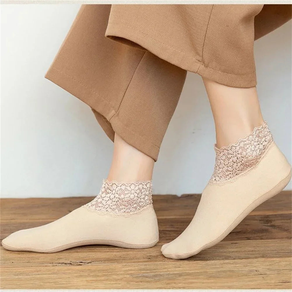 Women's Anti-Slip Thermal Velvet Floor Socks with Lace